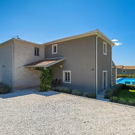 Holiday home Pietra *