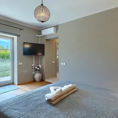 Holiday home Pietra Porec