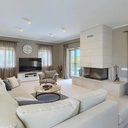 Pietra Holiday home