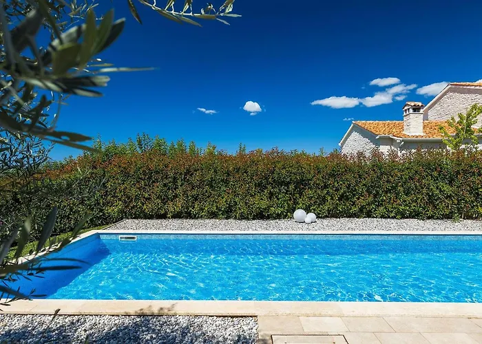 Pietra Poreč